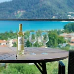 Brothers Seaview Aparthotel 4*