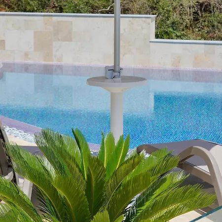 Aparthotel Brothers Seaview