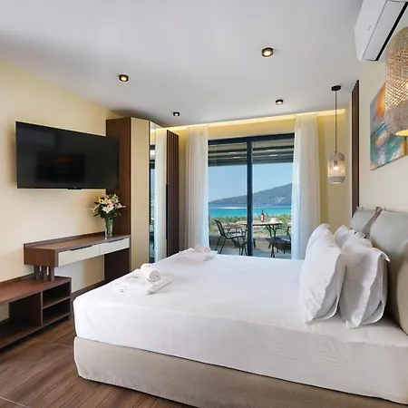 Brothers Seaview Aparthotel 4*