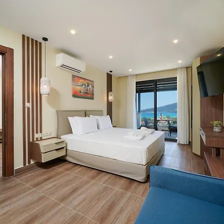 Brothers Seaview Chrisi Ammoudia