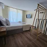 Апарт-отель Brothers Seaview 4*