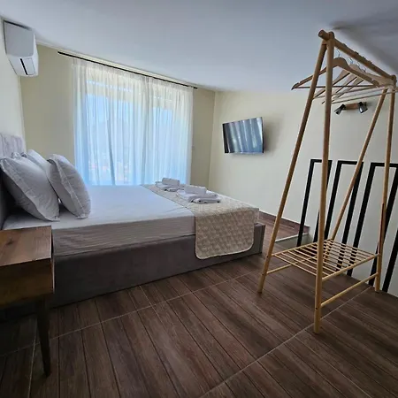 Aparthotel Brothers Seaview 4*