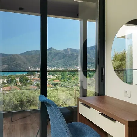 Brothers Seaview Aparthotel