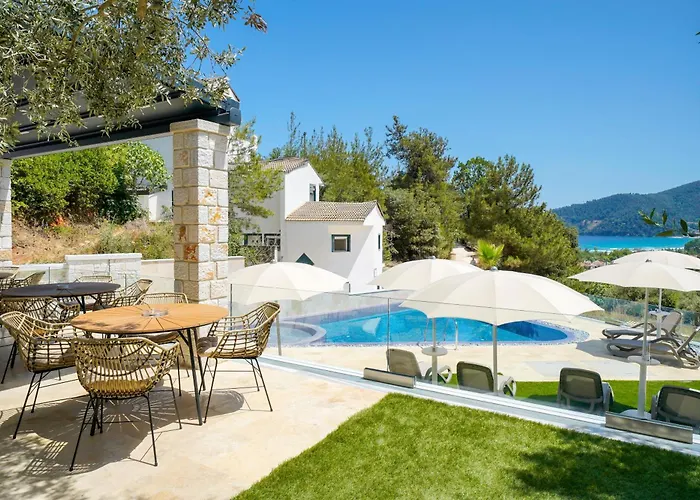 Brothers Seaview Apart-hotel 4*