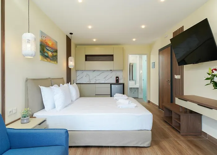 Brothers Seaview Chrysi Ammoudia