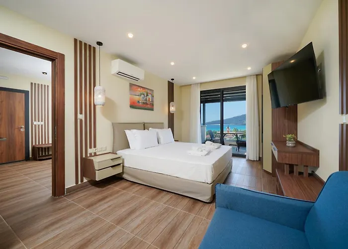 Brothers Seaview Chrysi Ammoudia